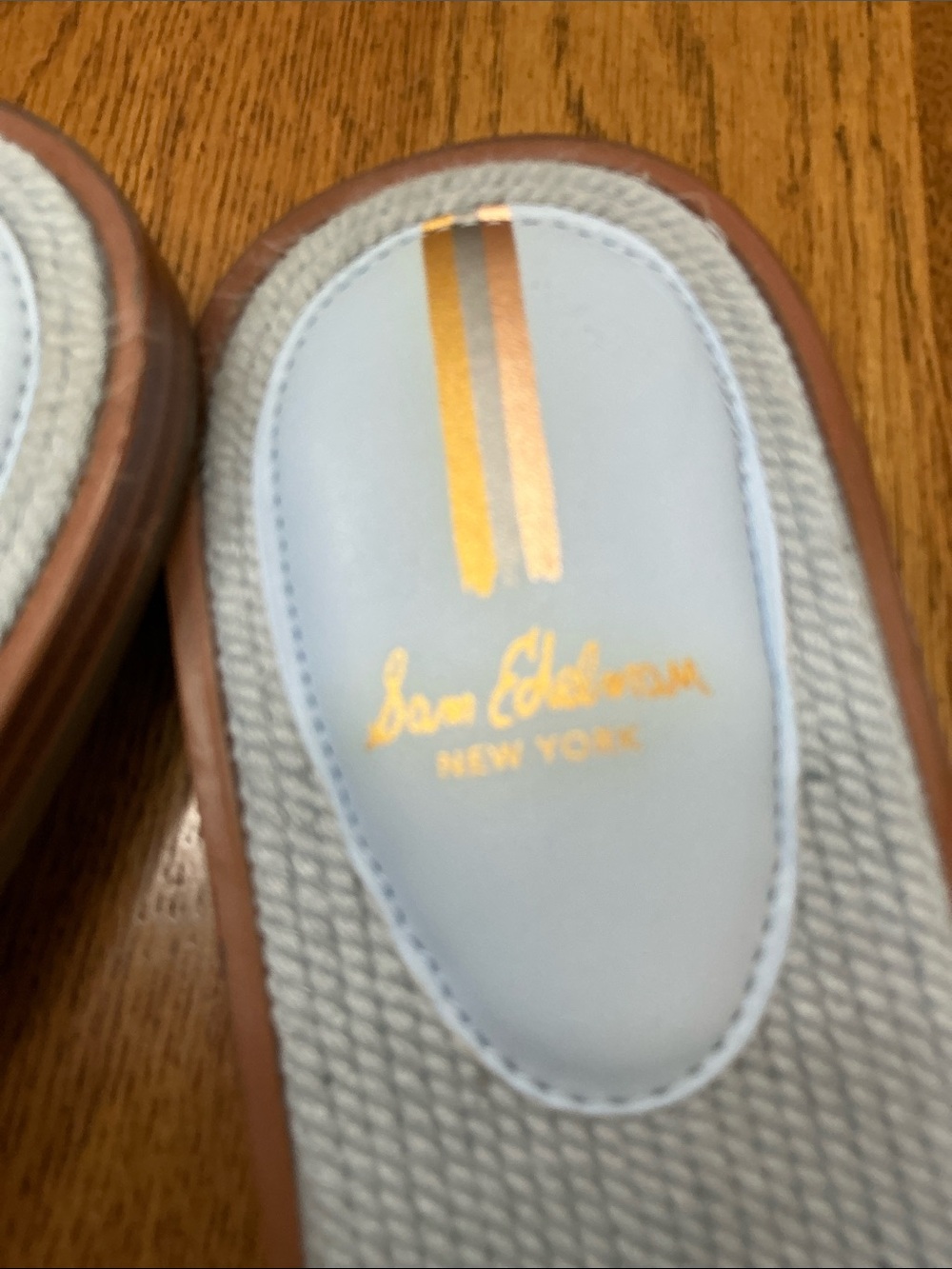 Woman’s Sam Edelman baby blue slides. Size 10. Sooo cute! Barely worn! - Picture 4 of 8